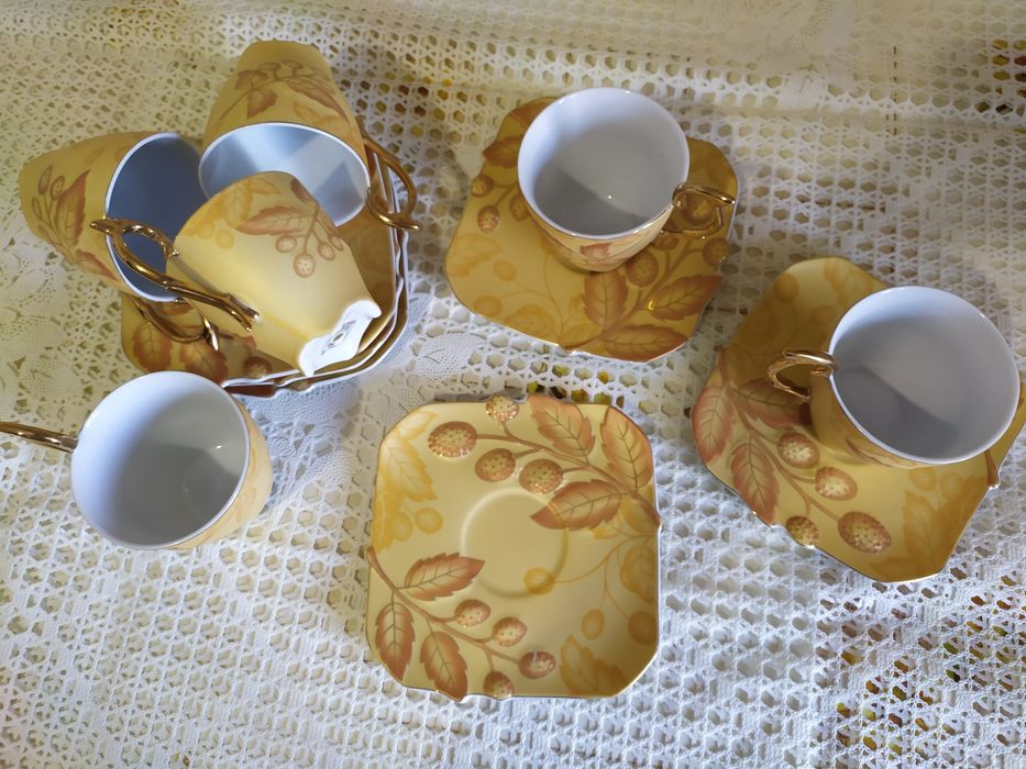 Чайный сервиз на шесть персон