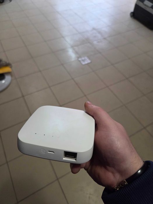 Zigbee+Bluetooth+Wired+Tuya+WIFI MULTI MODE GATEWAY MOES