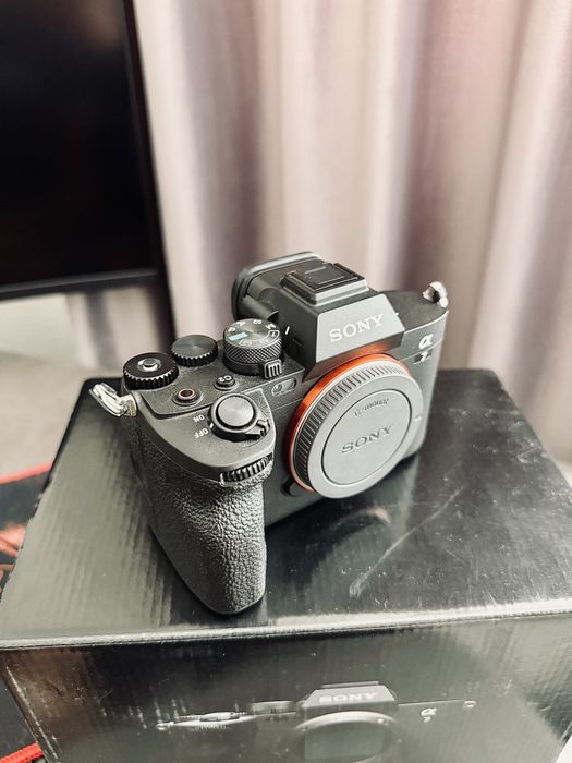 Sony A7 IV Full Box