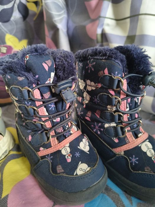 Обувь детская всё за 2000 тенге