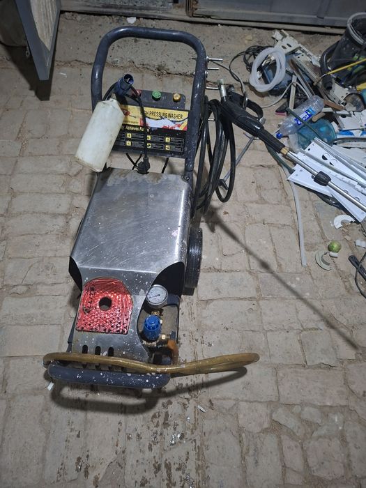 Карчер  сотилади