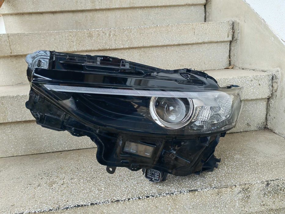 Фар Mazda 3 LED ляв / Фар Mazda 3 Оригинален