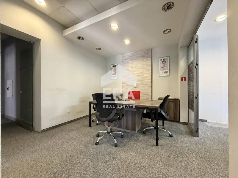 Дава се под наем Офис в София, Център - 97 кв.м за 1585.59 € - Снимка #1