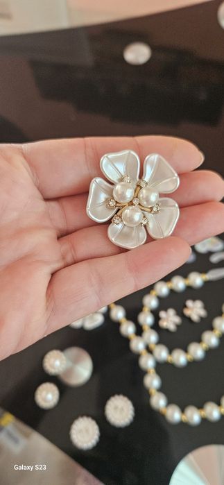 Аксесоари за кроксове