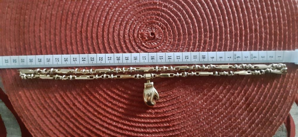 Продават се мъжки  златен синджир +боксова ръкавица и гривна