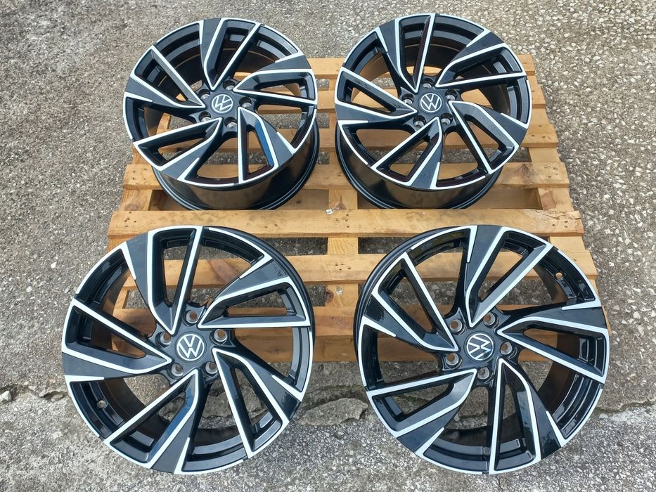16"Vw5x112 Seat Škoda Audi 7j et40 Black Polish Чисто Нови.
