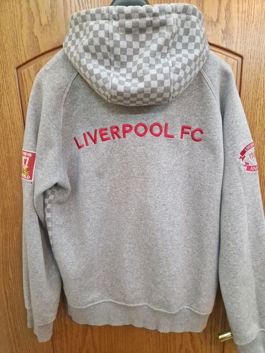 Суичър на Liverpool