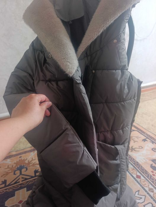 Пуховик зимний ..