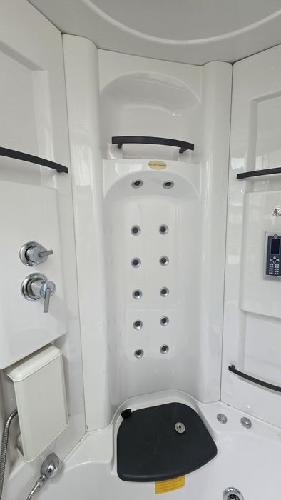 Cabină de dus cu hidromasaj jacuzzi