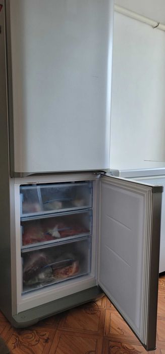 Продаю Холодильник Бирюса М-127