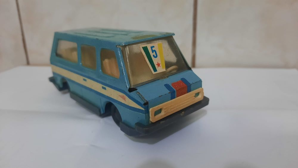 Jucărie veche din tabla anii 70