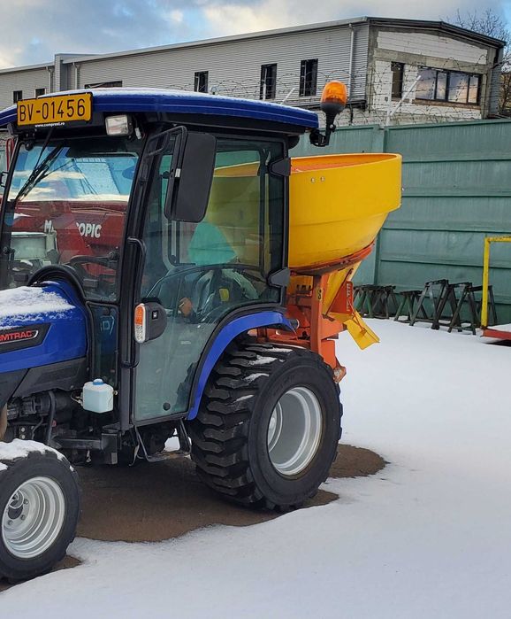 Tractor FARMTRAC 26 4WD/ 25 CP cabina
