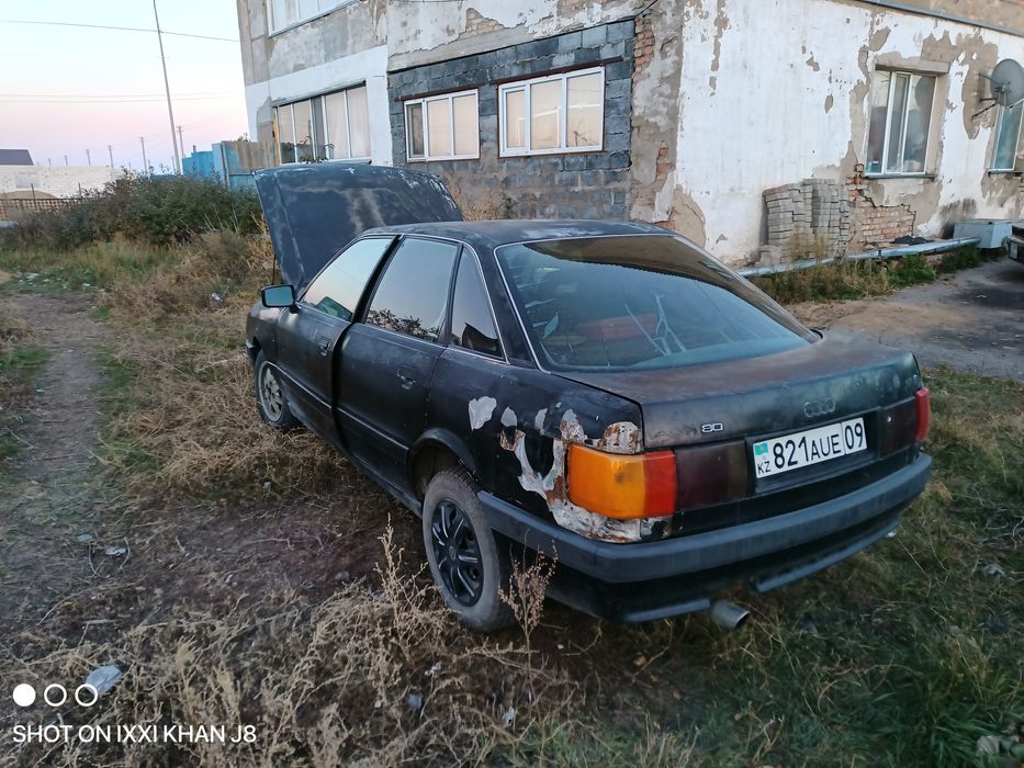 Продам срочно Ауди б3 80 5 цилиндровый