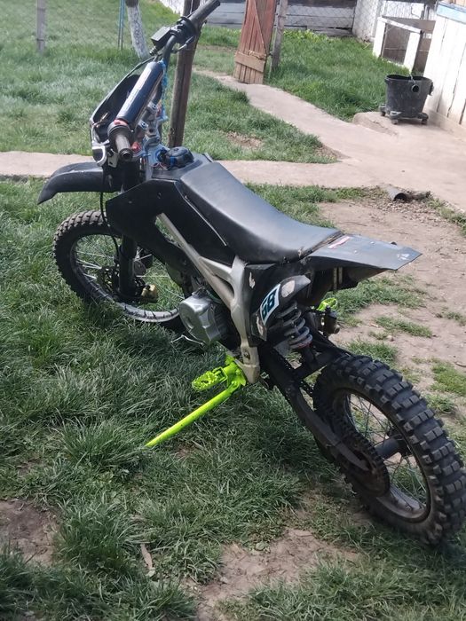 De vanzare cros 125 4t