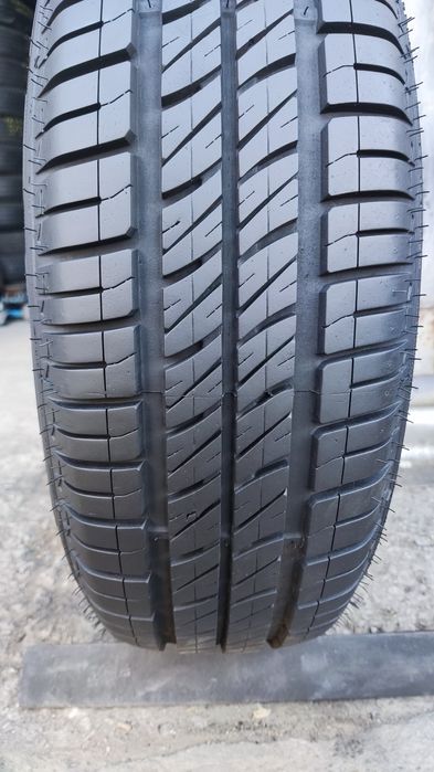 1бр. лятна гума 175/70/13 Debica 
7.85mm
dot21
Гумата е във състояние