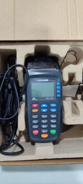 Uzkassa N5 va Uzcard terminal aparatlari sotiladi.  Xolati ideal.