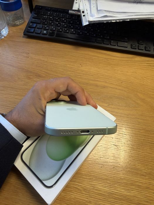 Iphone 15 128GB sage green