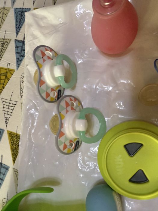 Продаются соски, и другое.