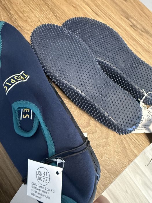 3 чифта чисто нови аква обувки за плаж и вода – размери 43, 41 и 31