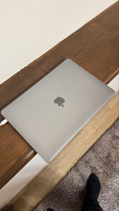 Macbook Pro 13 2020 i5/16 Gb/512 Gb