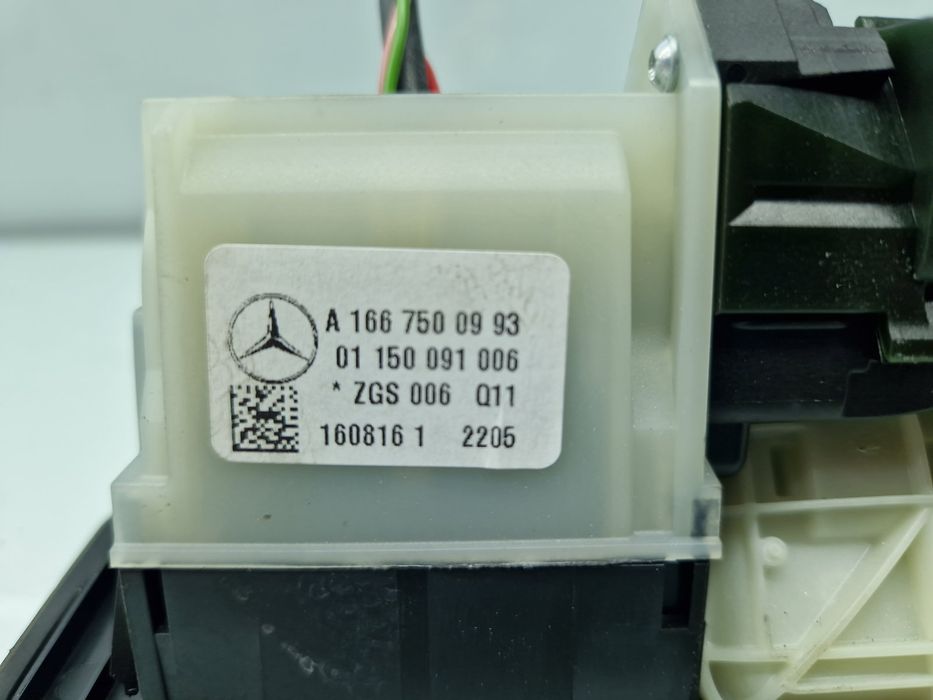 Buton deschidere haion Mercedes Clasa A (W176) [Fabr 2012-2018] A16675