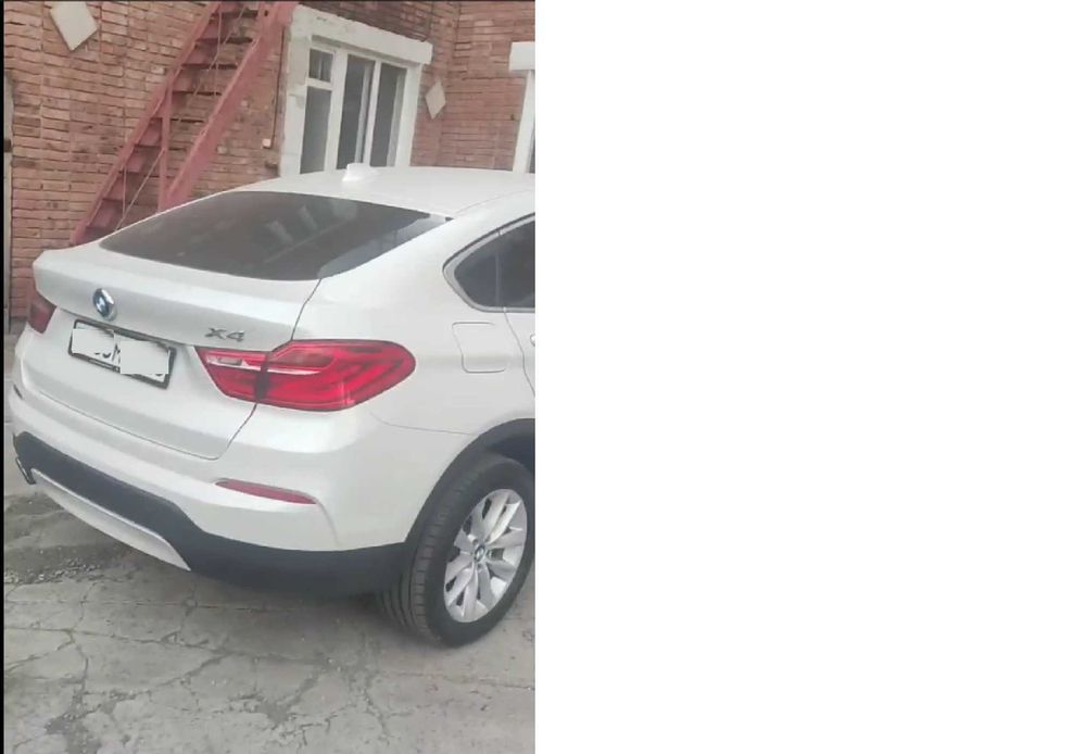 BMW x4 2016 года