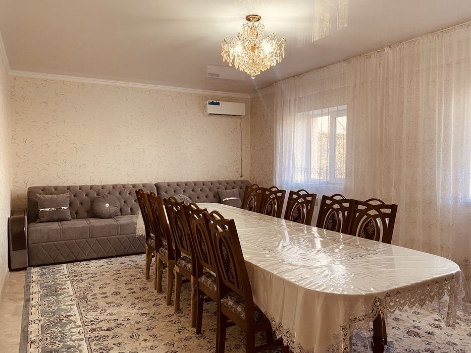 Уй сатылады 8 соттык жеримен
