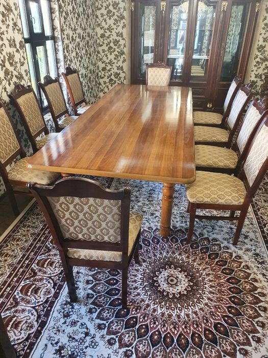 Stol stul 10 kishilik sotiladi