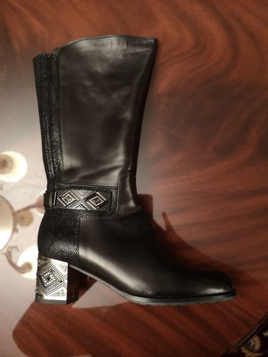 Сапоги ACCADEMIA, Италия.