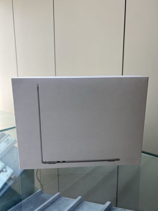 MacBook Air M5 chip 16/512
