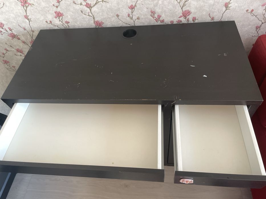 Компьютерный стол Ikea