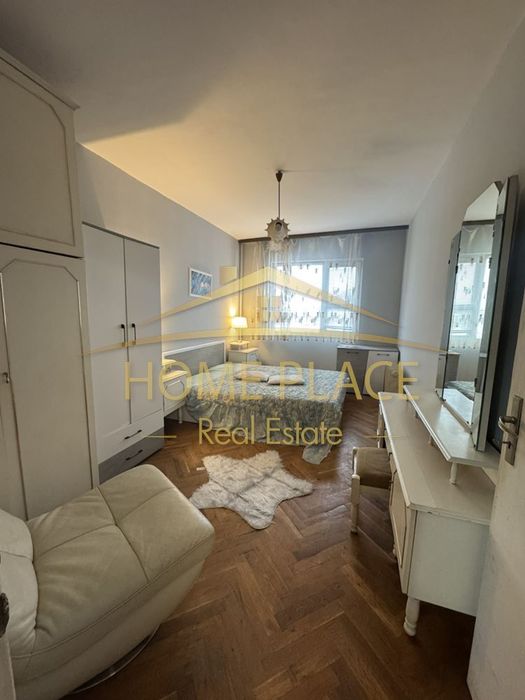 Дава се под наем Тристаен апартамент в Варна, Колхозен пазар - 90 кв.м за 398.82 € - Снимка #1