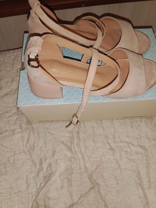 Босоножки в отличном состоянии