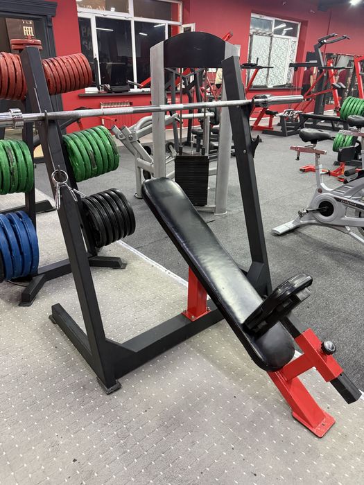 Скамья для верхнего жима