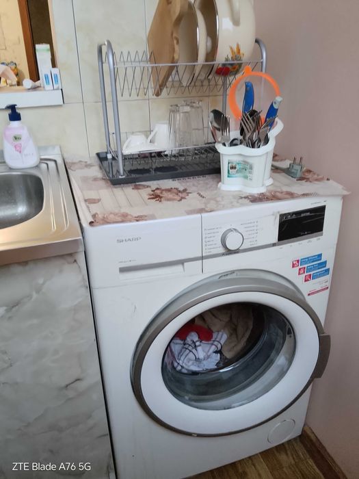 Продавам пералня шарп използвана