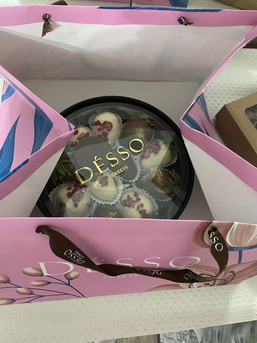 Клубника в шоколаде свежие