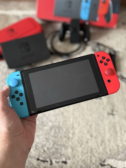 Продаю Nintendo Switch