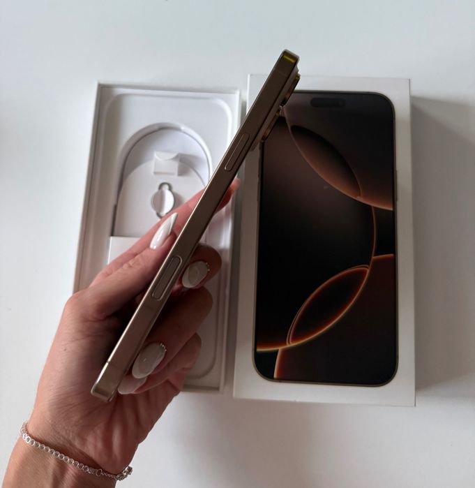 iPhone 16 Pro Max 256GB