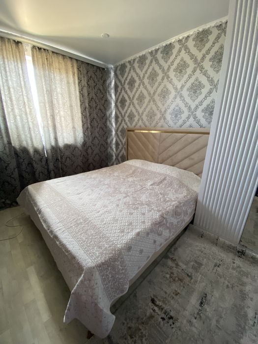 Продам двуспальную кровать 180*200
