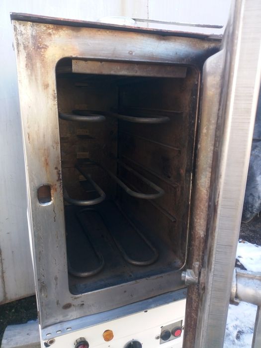 Продам электродуховку.