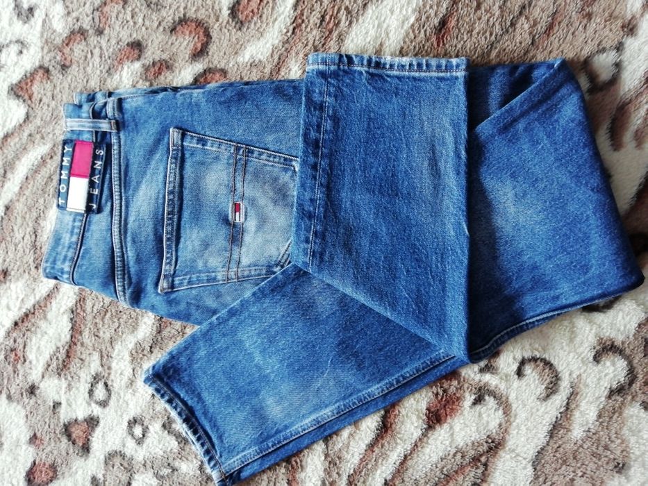 Gecuta și blugi originali