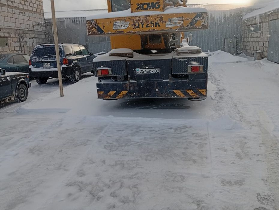 Авто кран 25 тонн