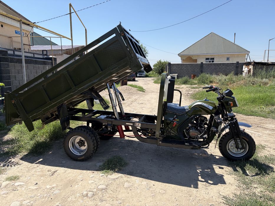 Трицикл 300 куб 2 тонна