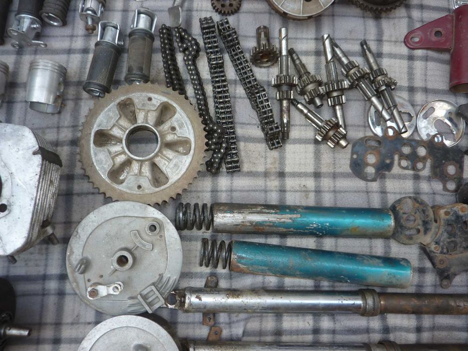 Продам запчасти для Явы