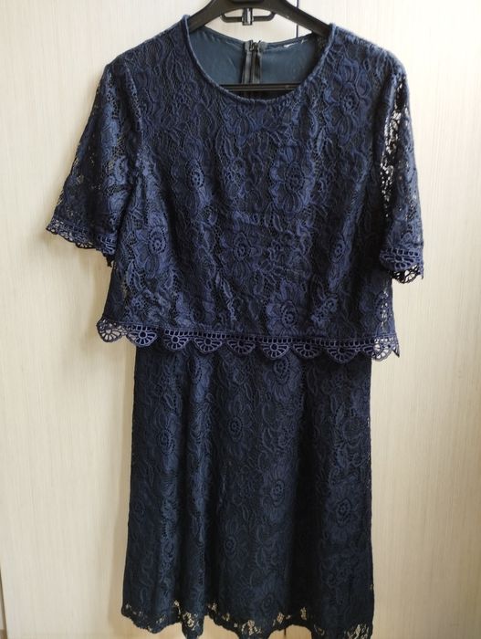 Дантелена синя рокля