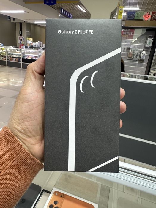 Самсунг Z Flip 7 FE 256гб