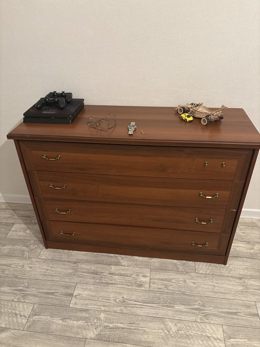 Комоды с зеркалами