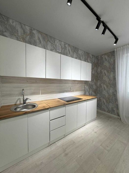 Продам студию в микрорайоне Аэропорт