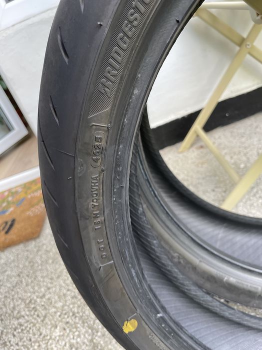 Bridgestone Battlax S23