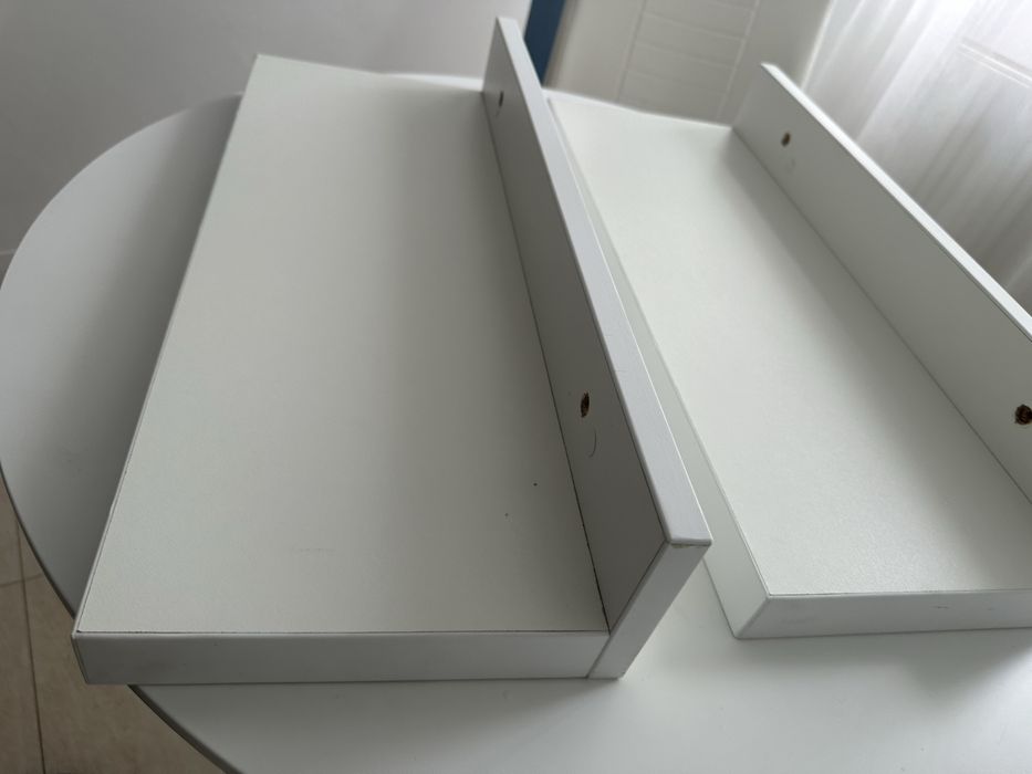 Etajere Albe de perete Design Interior la Super Pret  60 de ron !